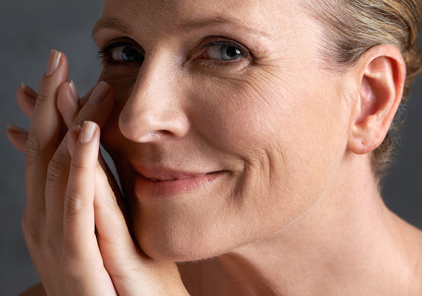 Aging is natural. Visible skin damage is optional. This is why leading dermatologists are moving to bio-intelligent formulas for skin rejuvenation.